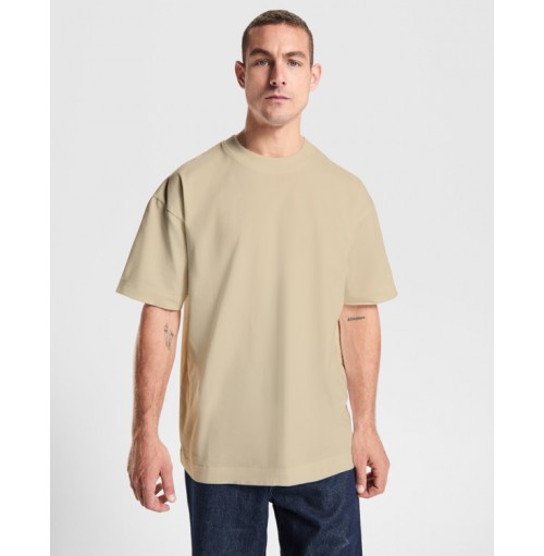 Oversized T-shirt Unisex Oversized T-shirt Unisex